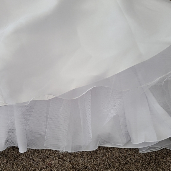 White Wedding Dress - Picture 7 of 9